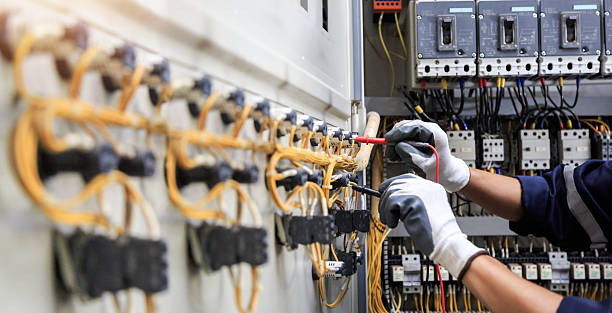 Professional Electrician technician working in Logan Elm Village, OH